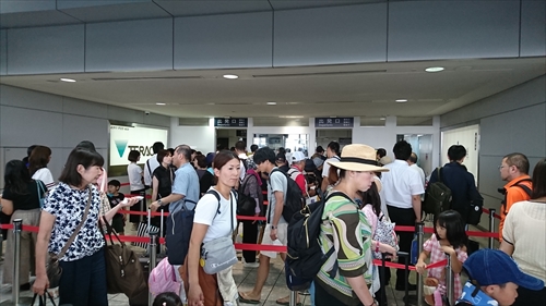 7日・飛行機に乗り遅れ・・・